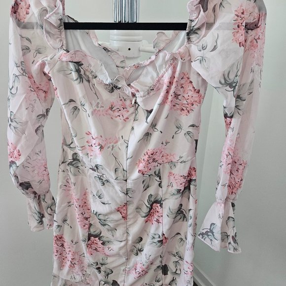 Last Chance! Sheer Floral Summer Mini Dress - Picture 5 of 5